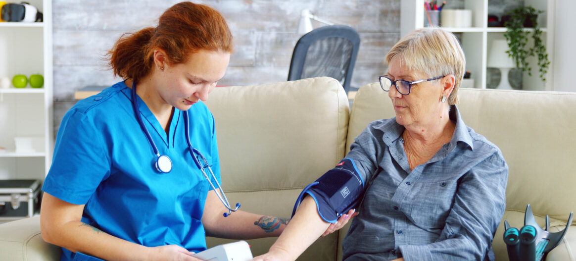 Service de soins infirmiers à domicile (SSIAD)